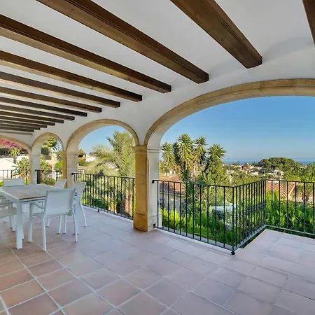 Pura Vida Vila Denia