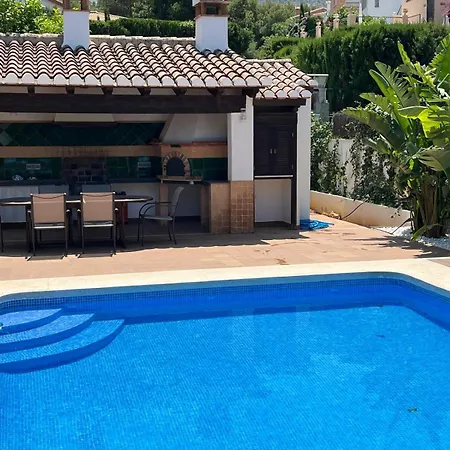 Pura Vida Vila
